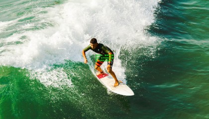 托万专访，赛季初未敢言冠，如今剑指双线荣耀；世界杯之梦再燃